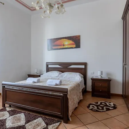 Apartment 2 Bedroom In *